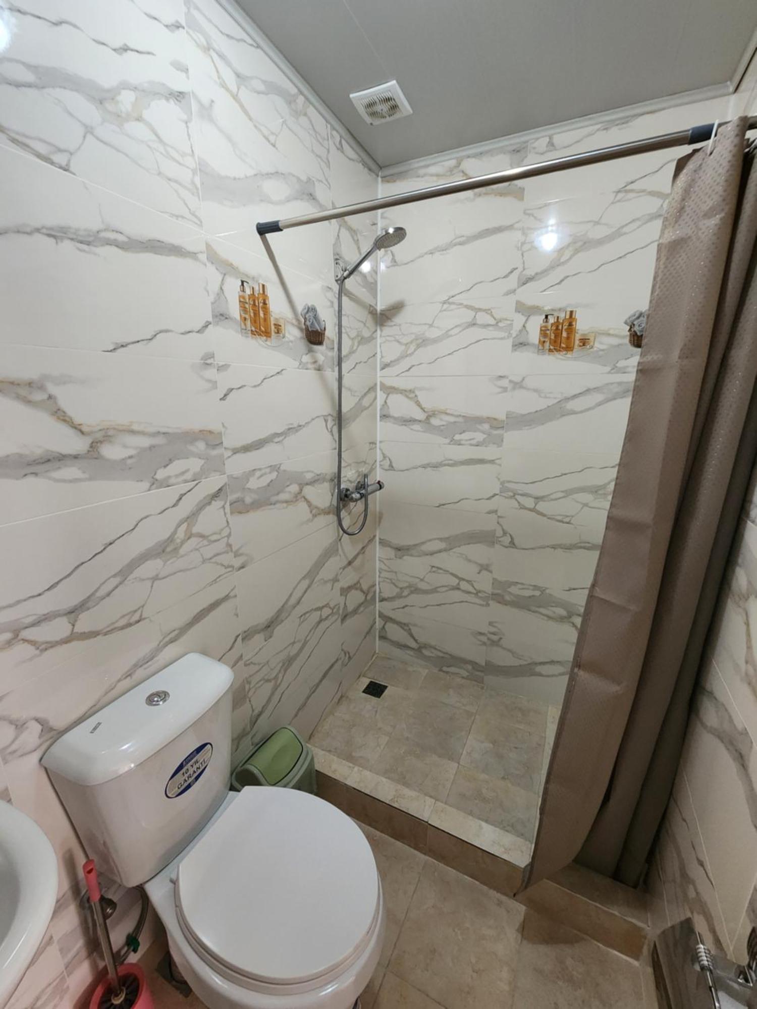 Green House Hostel Dushanbe Ngoại thất bức ảnh