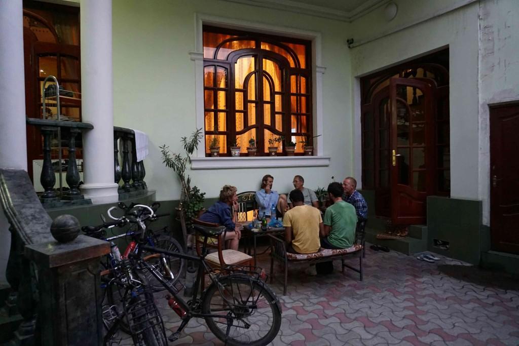 Green House Hostel Dushanbe Ngoại thất bức ảnh