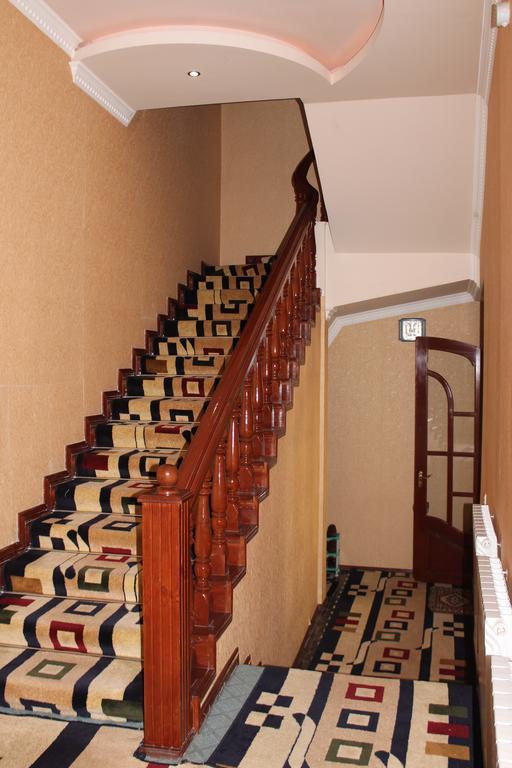 Green House Hostel Dushanbe Ngoại thất bức ảnh
