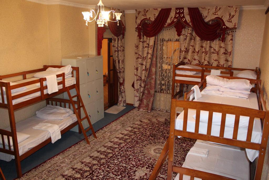 Green House Hostel Dushanbe Phòng bức ảnh