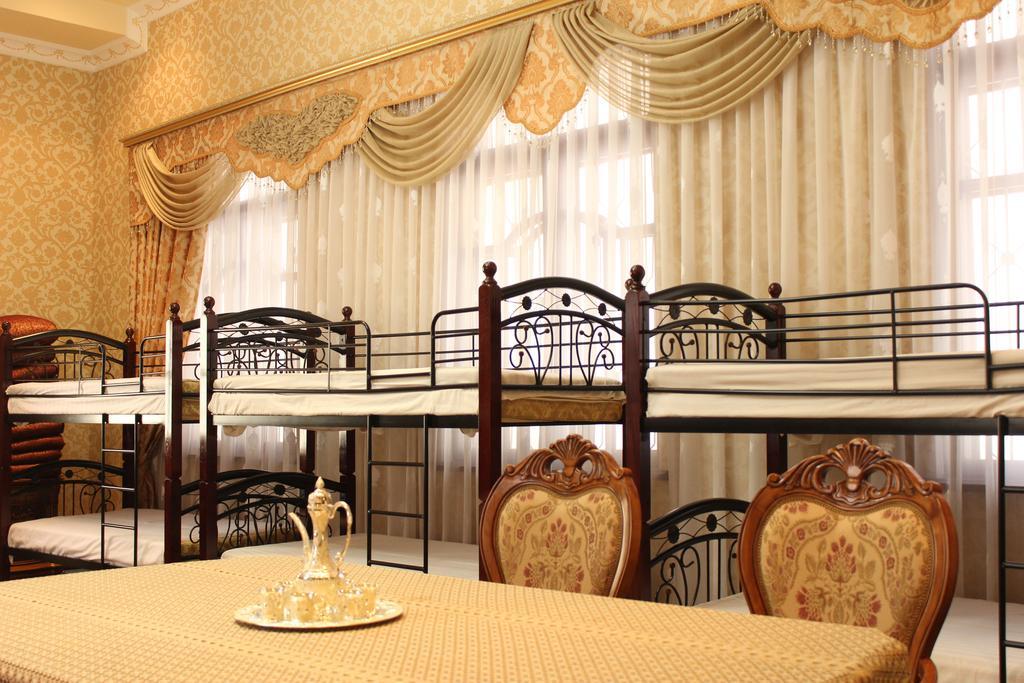 Green House Hostel Dushanbe Ngoại thất bức ảnh